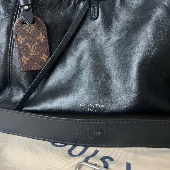 Louis Vuitton CarryAll Cargo Vibe PM - Picture 15 of 17